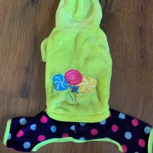 Dog Polarfleece black pants & yellow jacket onesie
